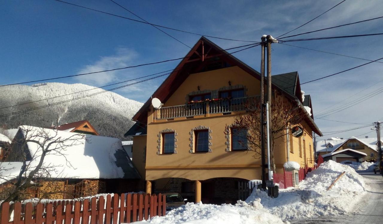 Penzion Serafin Ruzomberok Bagian luar foto